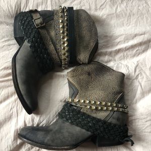 Freebird by Steven Boots